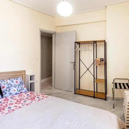 Sunny Apartment On The 2Nd Floor In Bohemian Psiri In Athens' Historic Center-In Vivo Apartments Buitenkant foto