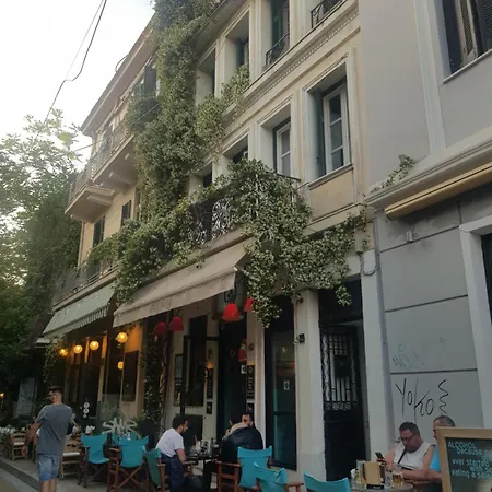Sunny Apartment On The 2Nd Floor In Bohemian Psiri In Athens' Historic Center-In Vivo Apartments Buitenkant foto