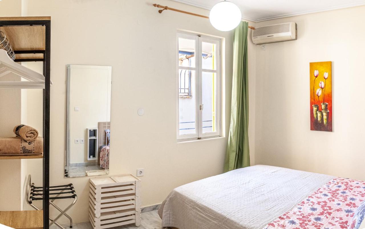 Apartment Sunny On The 2nd Floor In Bohemian Psiri In Athens' Historic Center-in Vivo